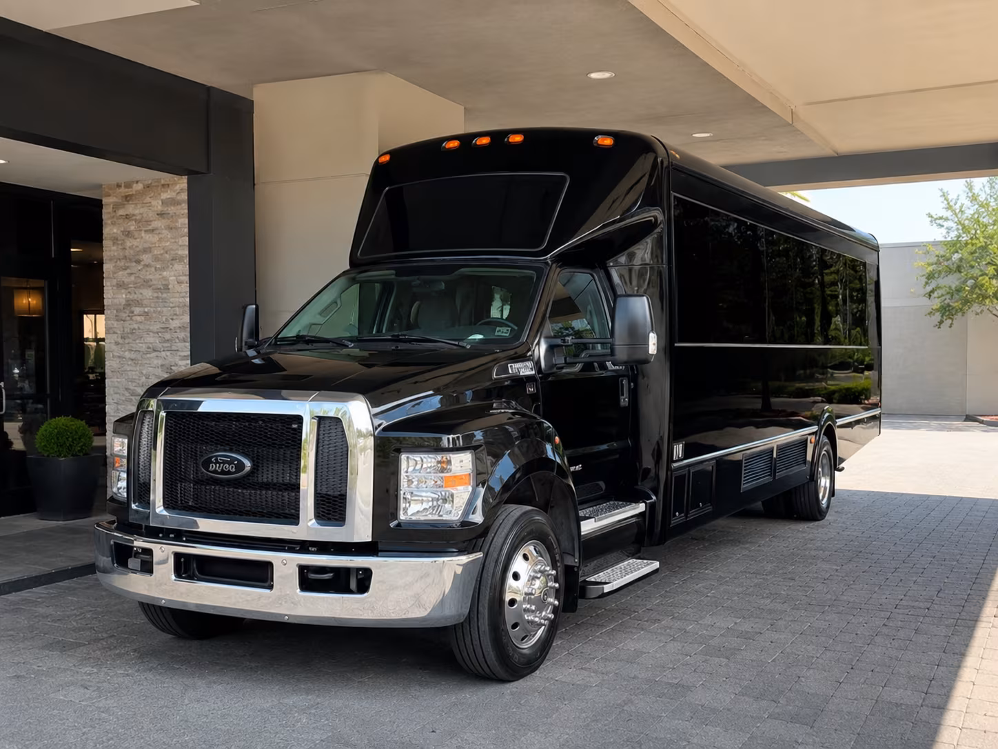 Alameda Homecoming & Prom Party Bus Rentals