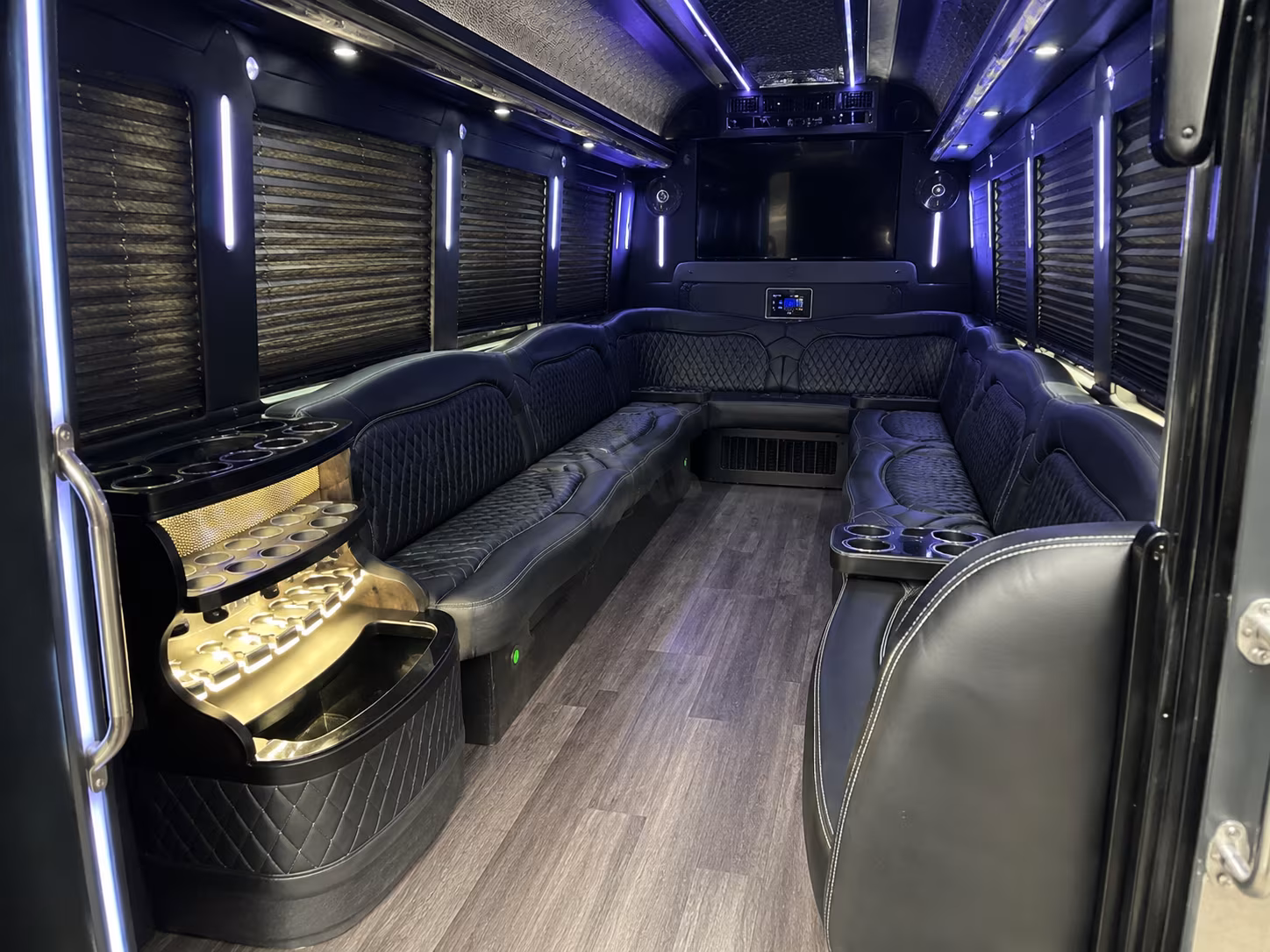 Berkeley Homecoming & Prom Party Bus Rentals