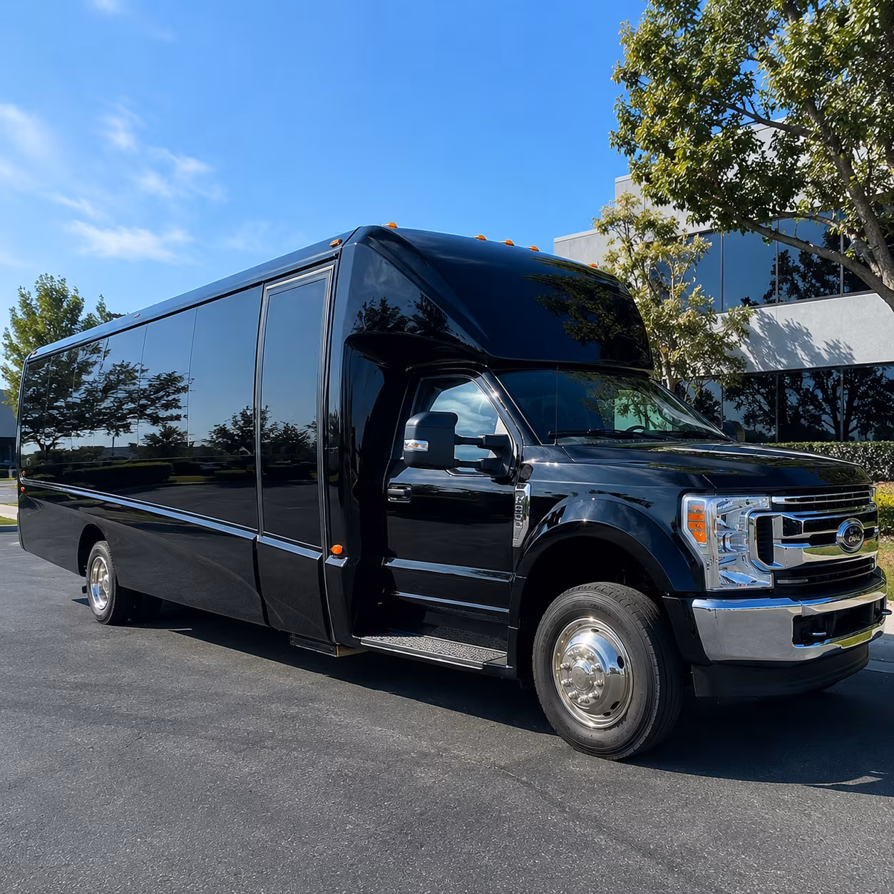 Oakland Airport Shuttle & Transportation party bus exterior