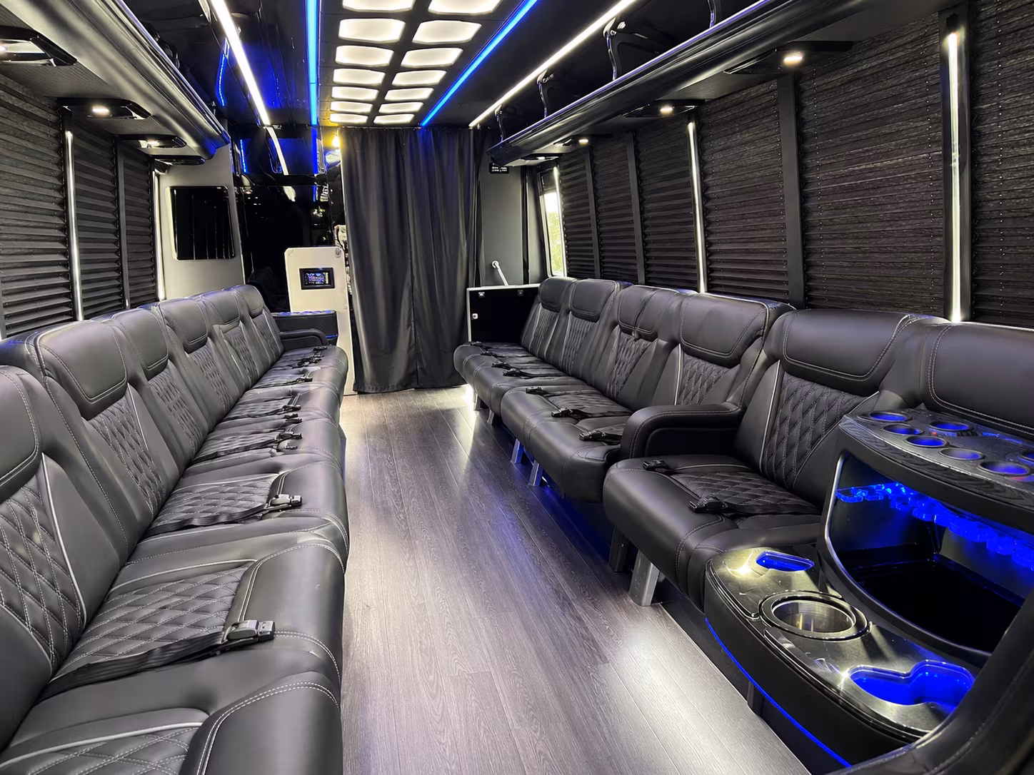 Oakland Birthday, Sweet 16, & Quinceañera Transportation party bus exterior