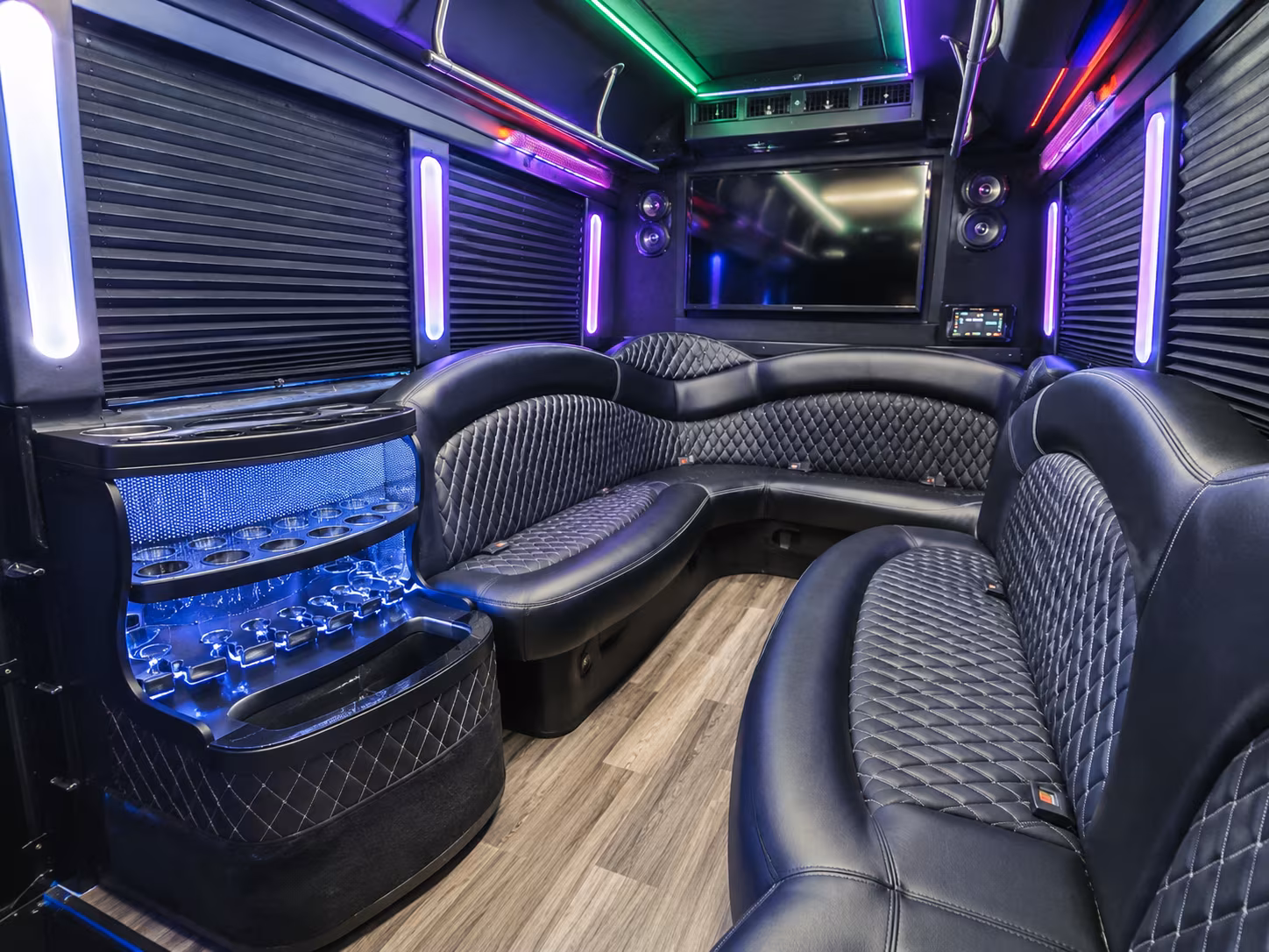 Oakland Winery Tour & Pub Crawl Transportation party bus exterior